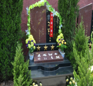 西安霸陵墓園-軍魂園中區-將軍碑起